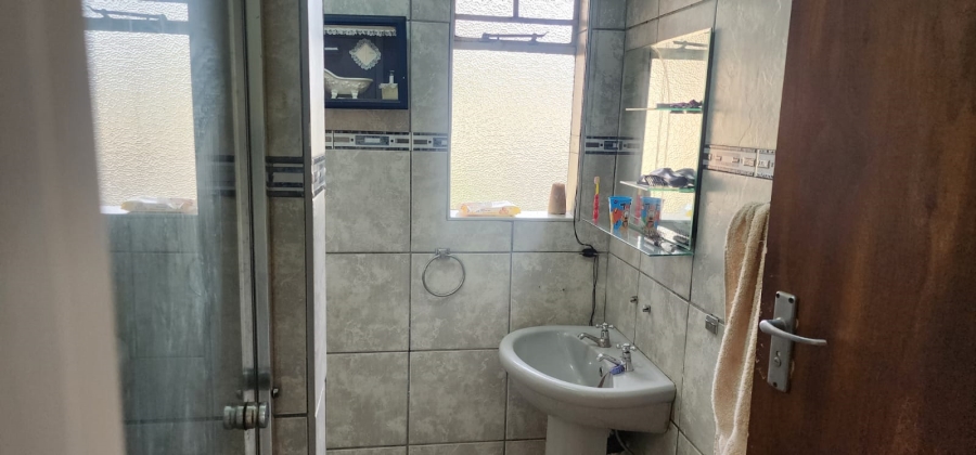 3 Bedroom Property for Sale in Vaalpark Free State